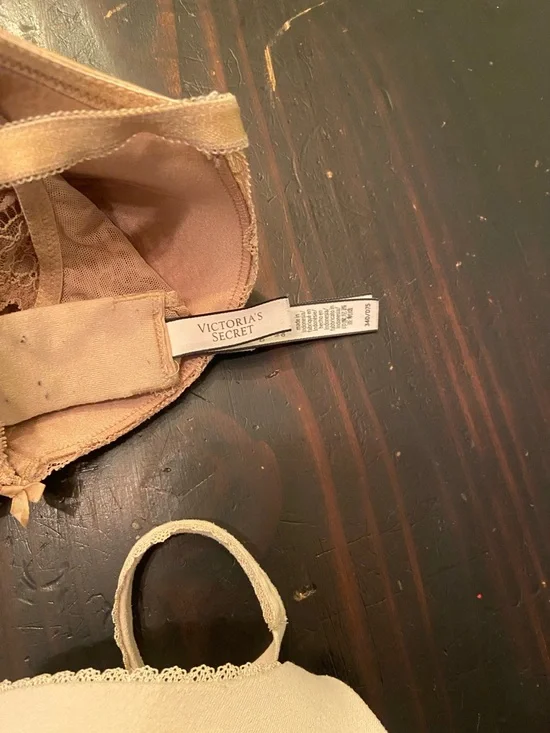 Victoria's Secret Beige and Light Nude T-Shirt Bras. Size 34 D. Super comfy. - Picture 2 of 3